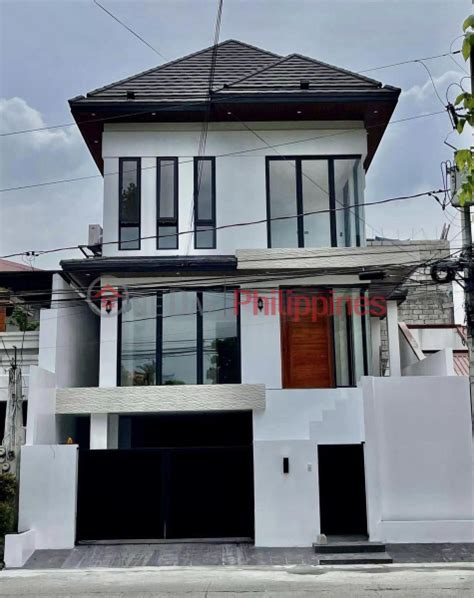 North Susana Executive Village House and Lot for Sale! Quezon .